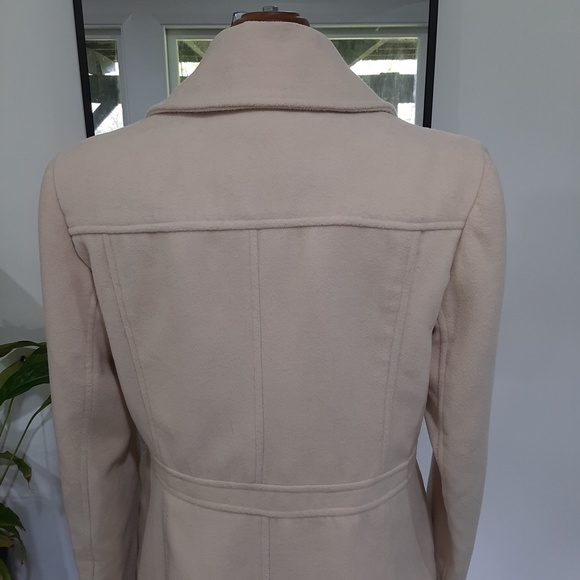 SOLD Long Cream Womens Winter Coat - Size M/L - Picture 7 of 9